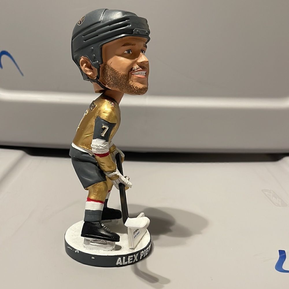 Bobble head Alex Pietrangelo Vegas Golden Knights - Picture 5 of 7